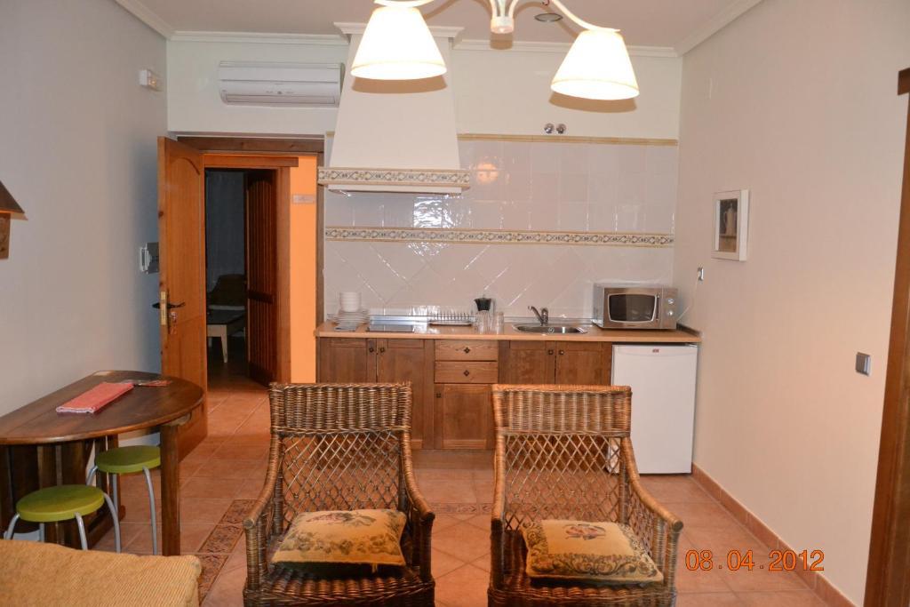 Apartamentos Rurales Natura Torrejon el Rubio Exterior photo